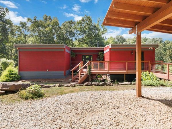 18544 Bug Scuffle Road, West Fork, AR 72774