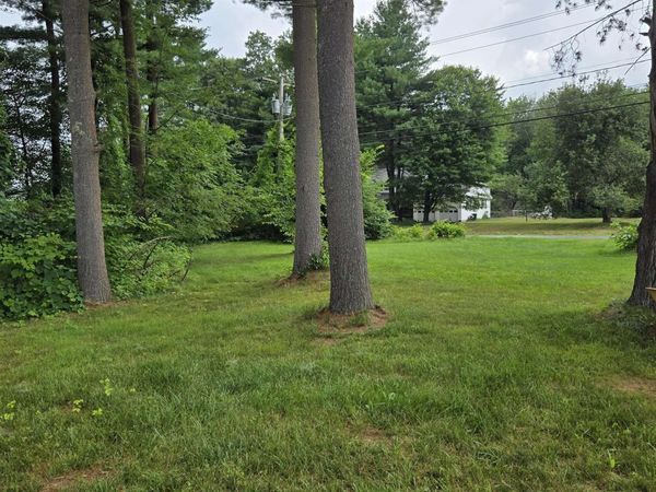 221 Rockingham Road, Londonderry, NH 03053