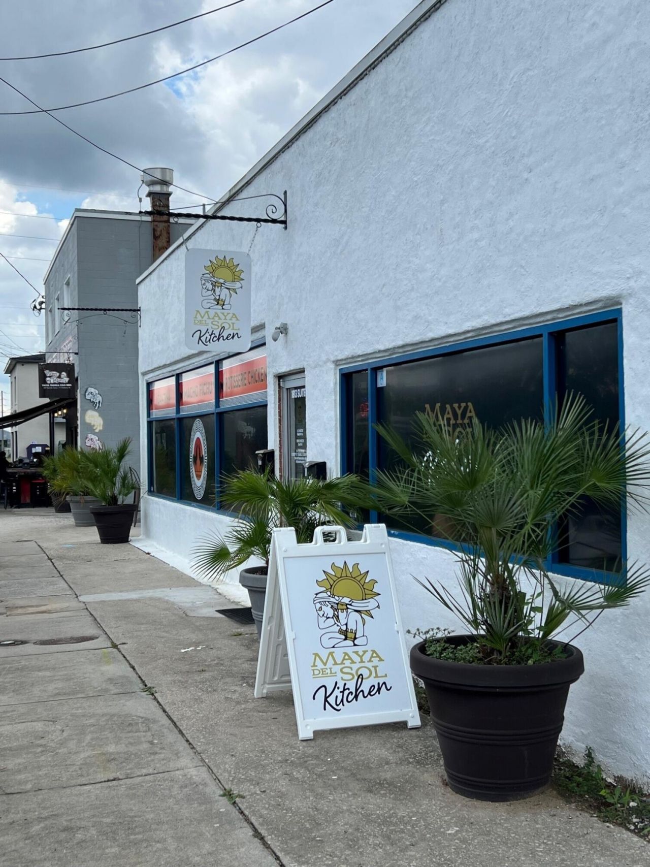 1813 Reynolds Avenue Photo 4