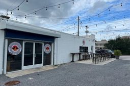 1813 Reynolds Avenue photo 4