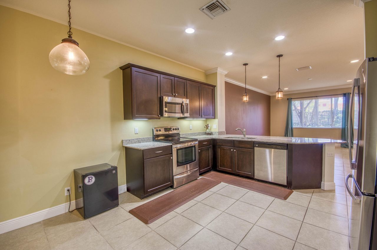 2041 Foxtail View Court, West Palm Beach, FL 33411 Photo
