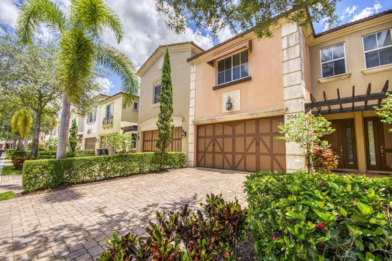 2041 Foxtail View Court, West Palm Beach, FL 33411 Photo