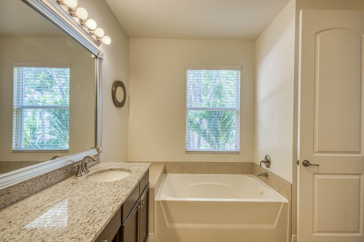 2041 Foxtail View Court, West Palm Beach, FL 33411 Photo