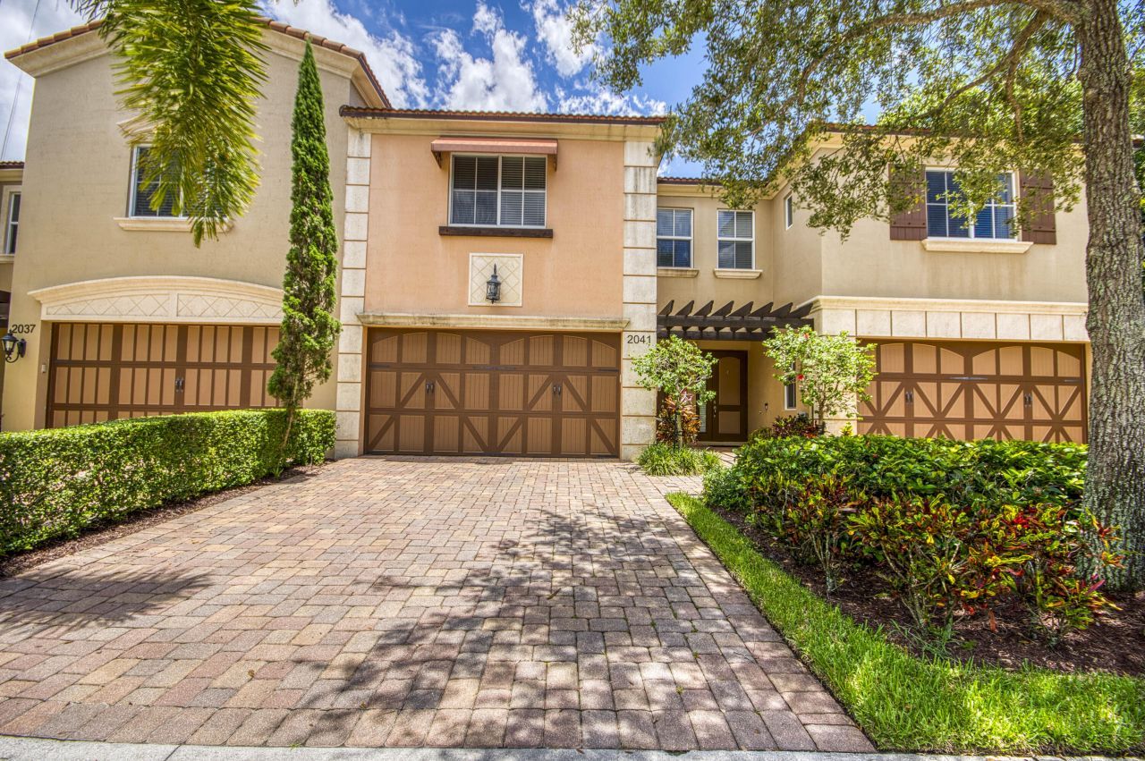 2041 Foxtail View Court, West Palm Beach, FL 33411 Photo