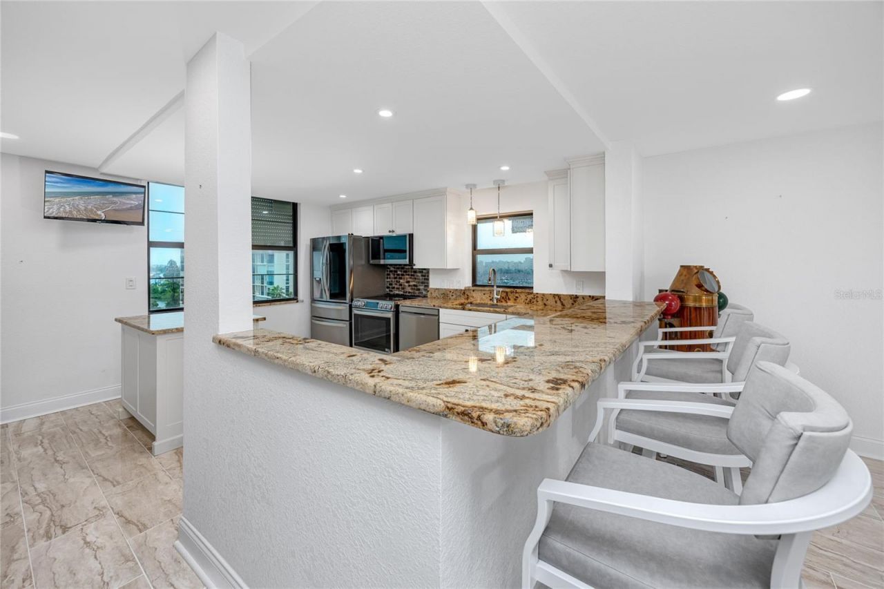 7300 Sun Island Drive S, Unit 706, South Pasadena, FL 33707 Photo