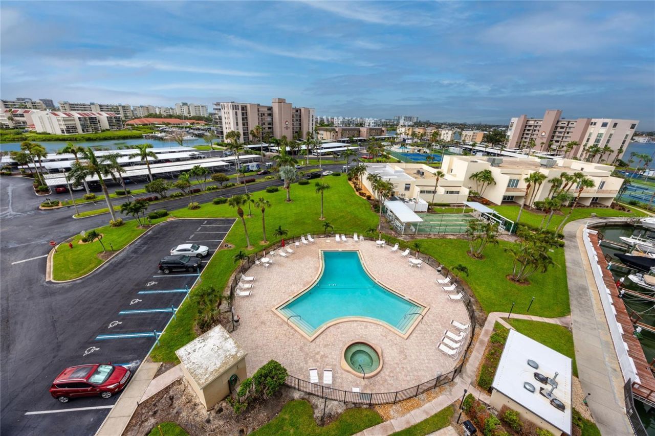 7300 Sun Island Drive S, Unit 706, South Pasadena, FL 33707 Photo