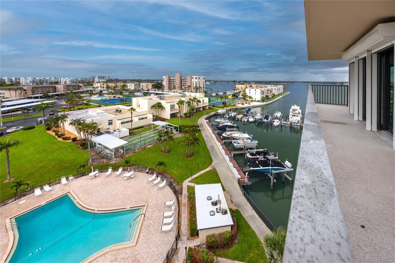 7300 Sun Island Drive S, Unit 706, South Pasadena, FL 33707 Photo