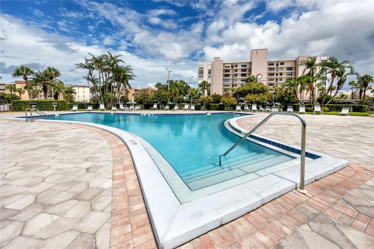 7300 Sun Island Drive S, Unit 706, South Pasadena, FL 33707 Photo