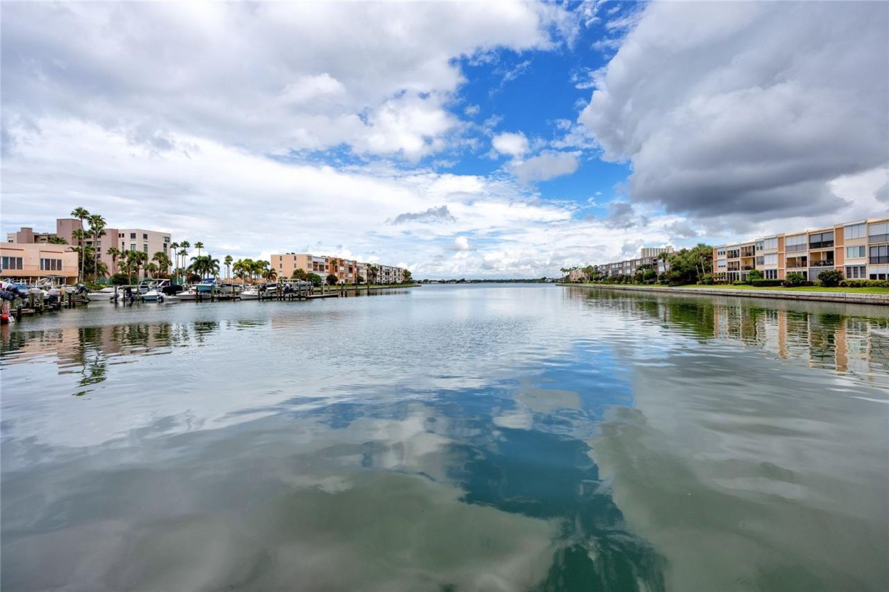 7300 Sun Island Drive S, Unit 706, South Pasadena, FL 33707 Photo