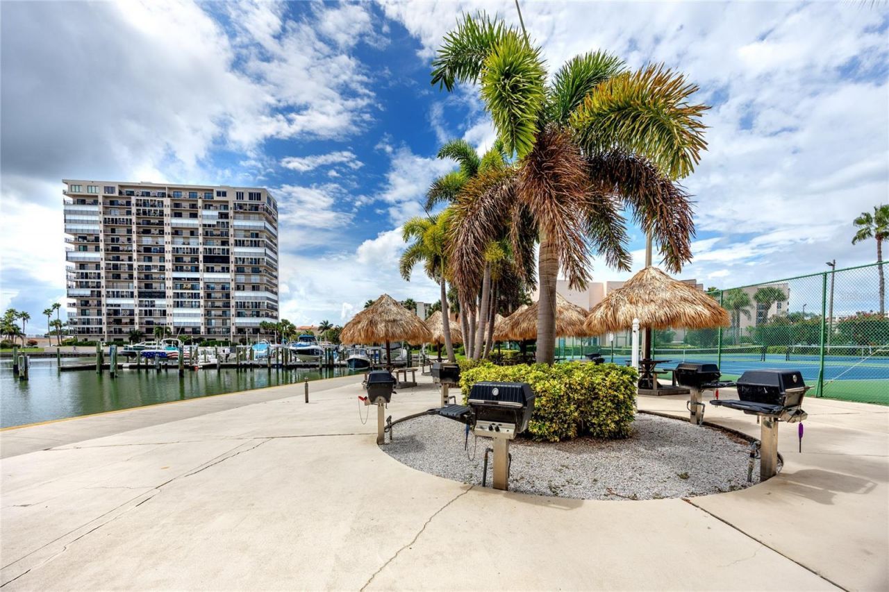 7300 Sun Island Drive S, Unit 706, South Pasadena, FL 33707 Photo