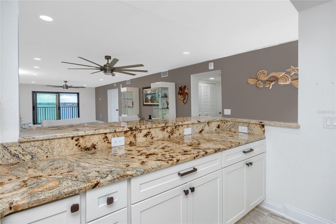 7300 Sun Island Drive S, Unit 706, South Pasadena, FL 33707 Photo