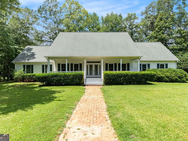 435 Mapledale Trail, Sharpsburg, GA 30277