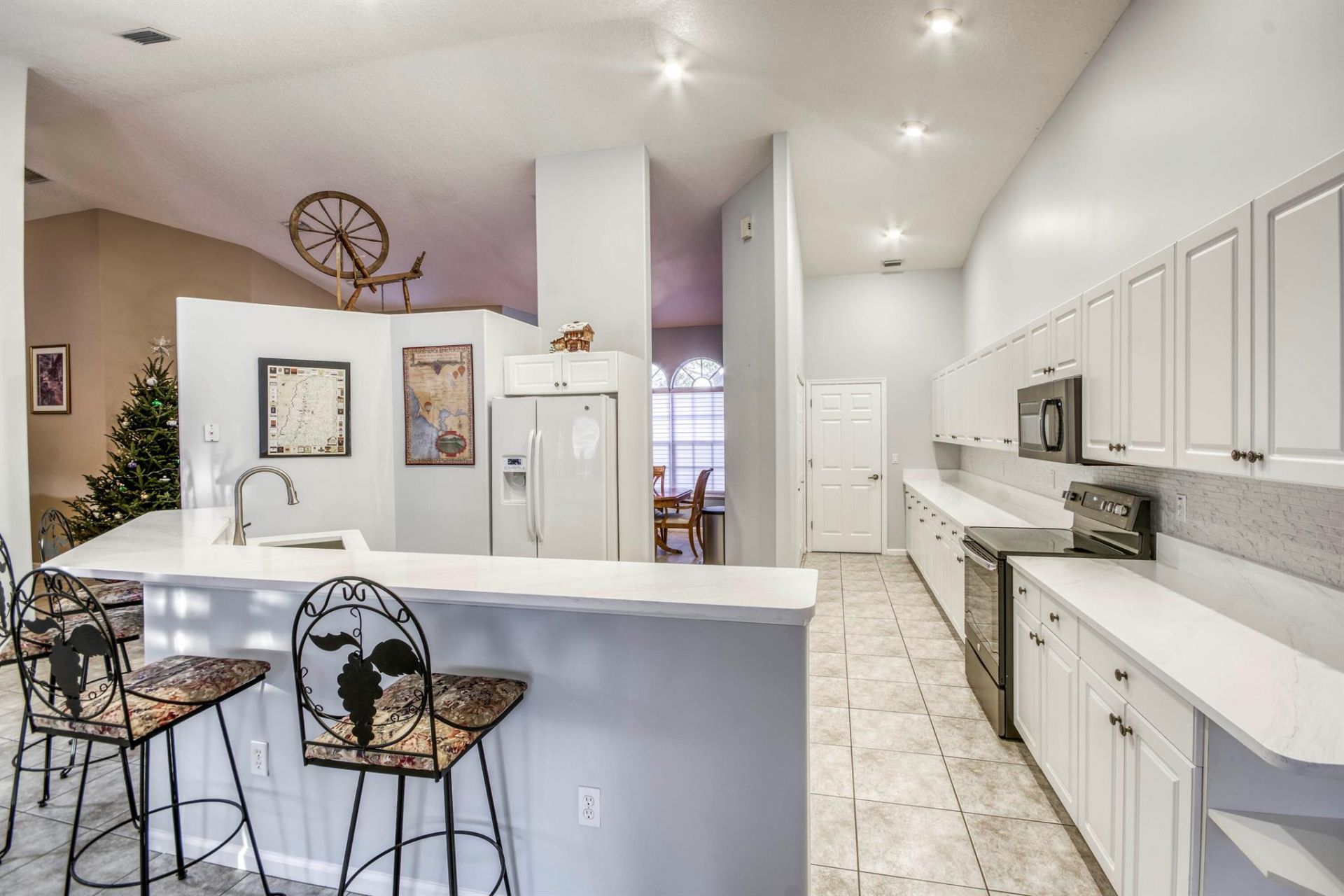 5681 Lago Del Sol Drive, Lake Worth, FL 33449 Photo