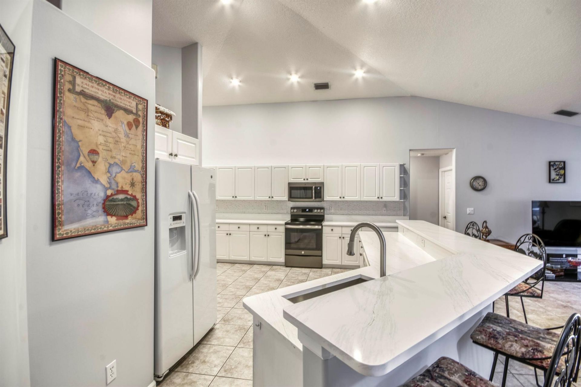 5681 Lago Del Sol Drive, Lake Worth, FL 33449 Photo