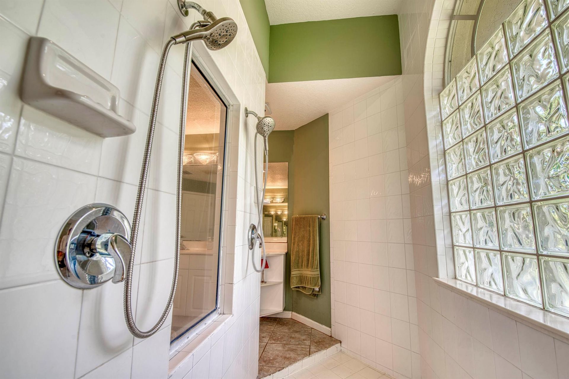 5681 Lago Del Sol Drive, Lake Worth, FL 33449 Photo