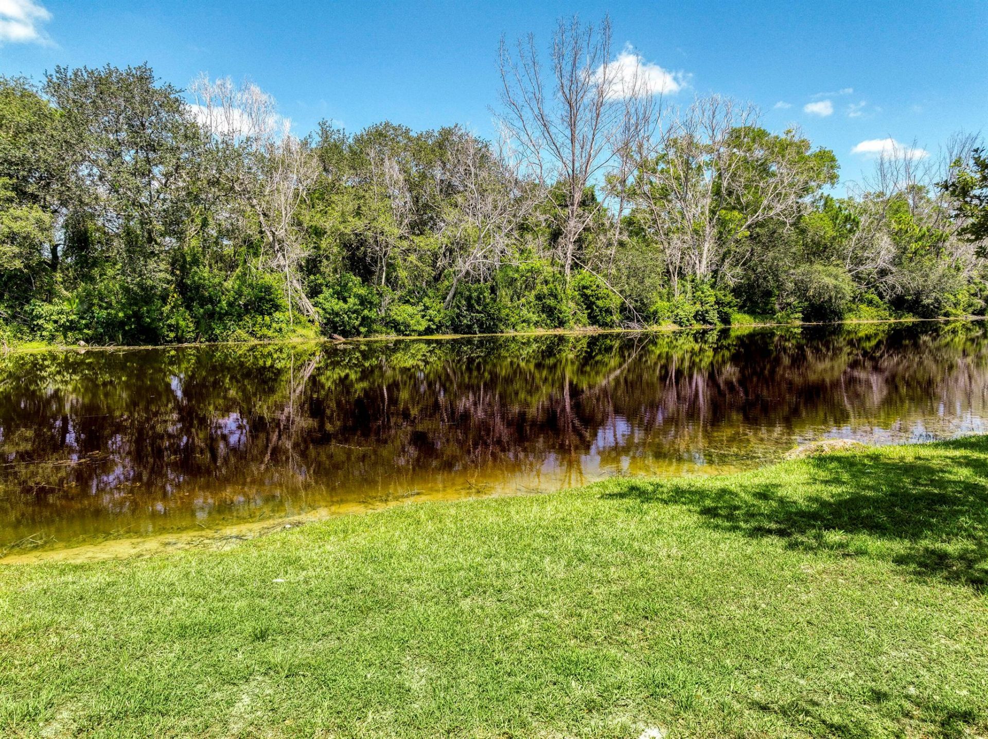 5681 Lago Del Sol Drive, Lake Worth, FL 33449 Photo