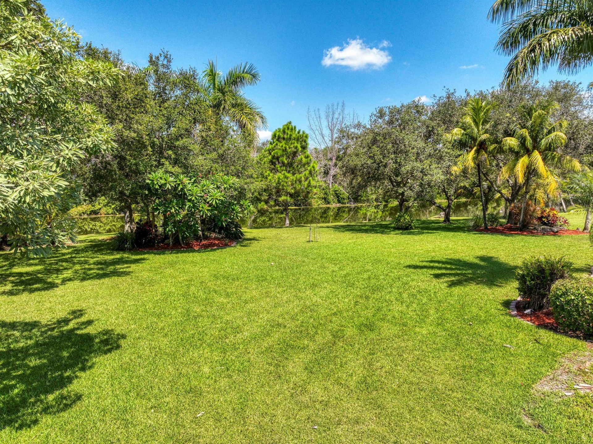 5681 Lago Del Sol Drive, Lake Worth, FL 33449 Photo