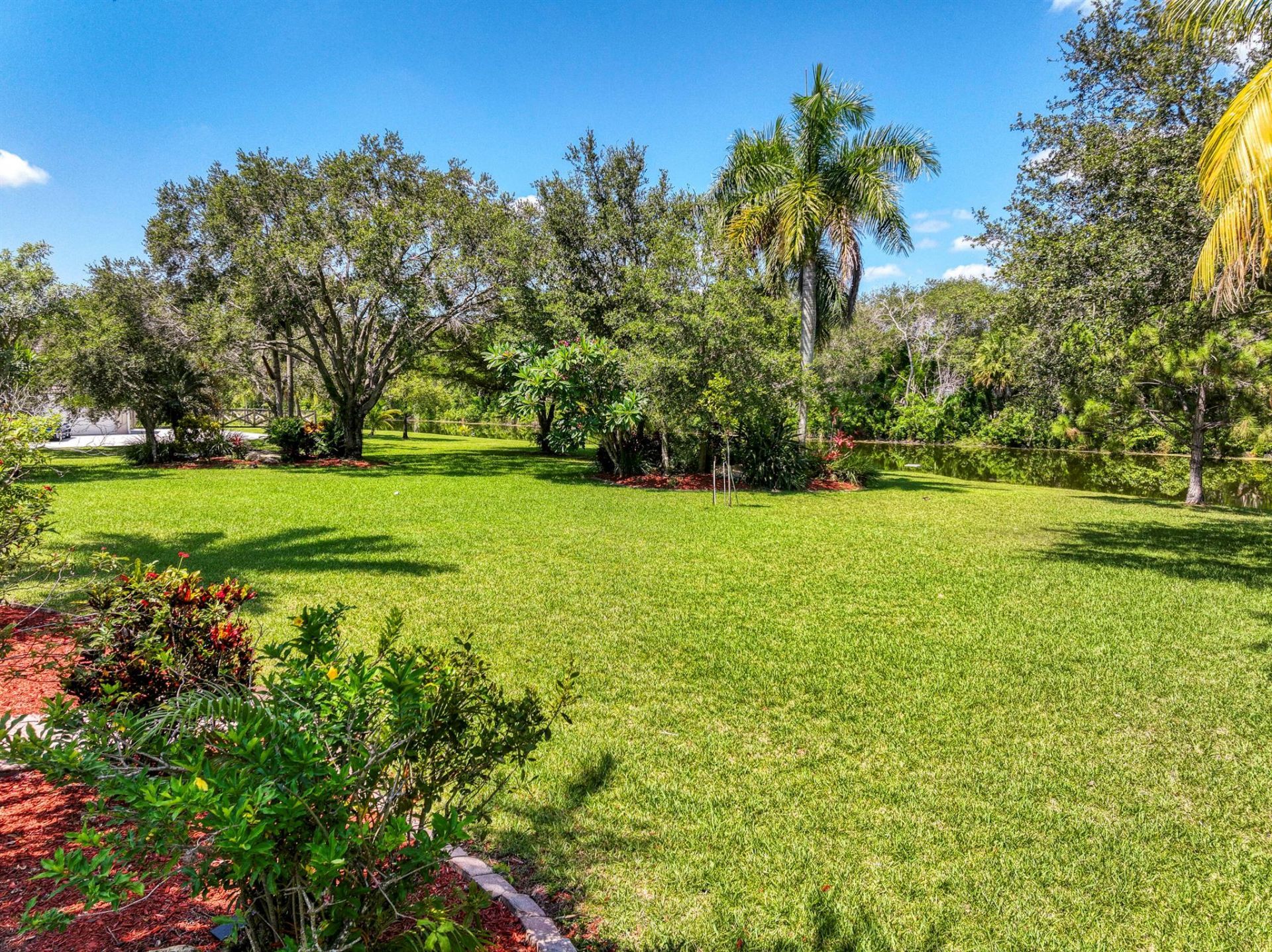 5681 Lago Del Sol Drive, Lake Worth, FL 33449 Photo