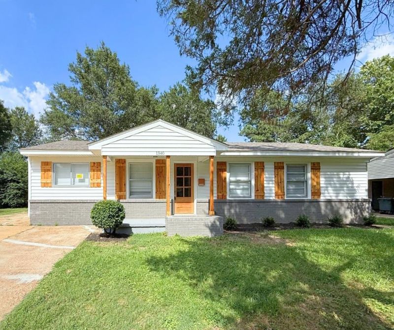 1340 S White Station Rd, Memphis, TN 38117 Main Photo