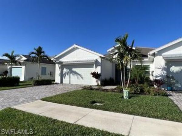 9007 Saint Lucia DR, NAPLES, FL 34114