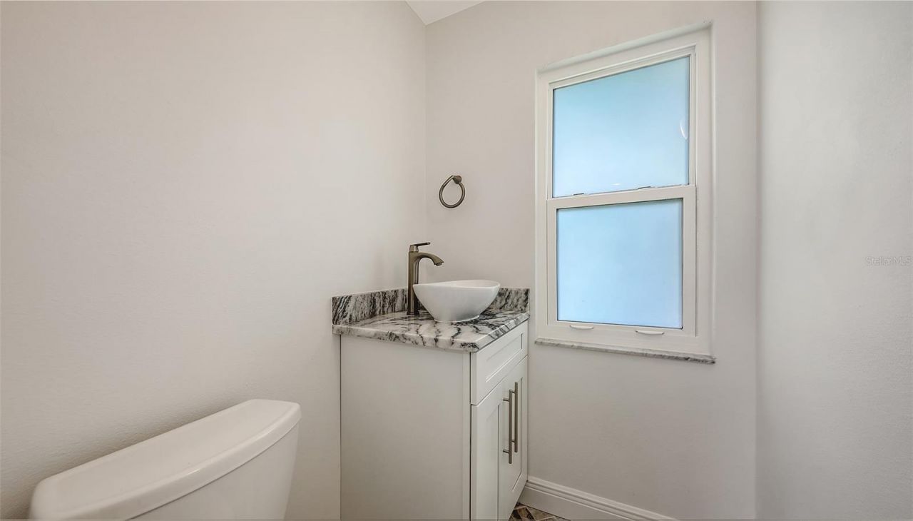 4830 Greywood Lane, Sarasota, FL 34235 Photo