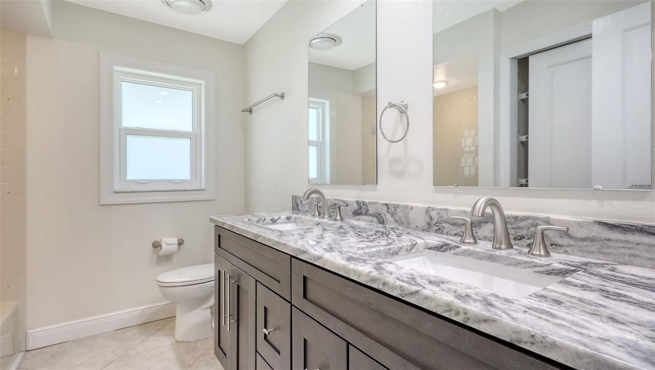 4830 Greywood Lane, Sarasota, FL 34235 Photo