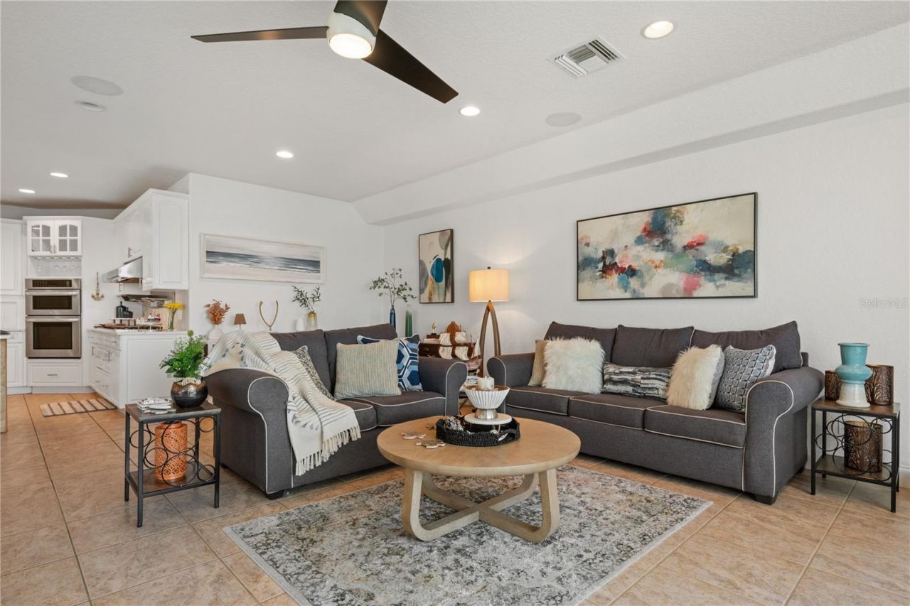 1661 Sea Breeze Drive, Tarpon Springs, FL 34689 Photo