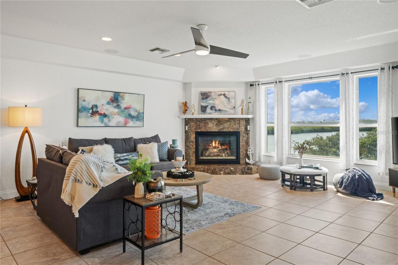 1661 Sea Breeze Drive, Tarpon Springs, FL 34689 Photo