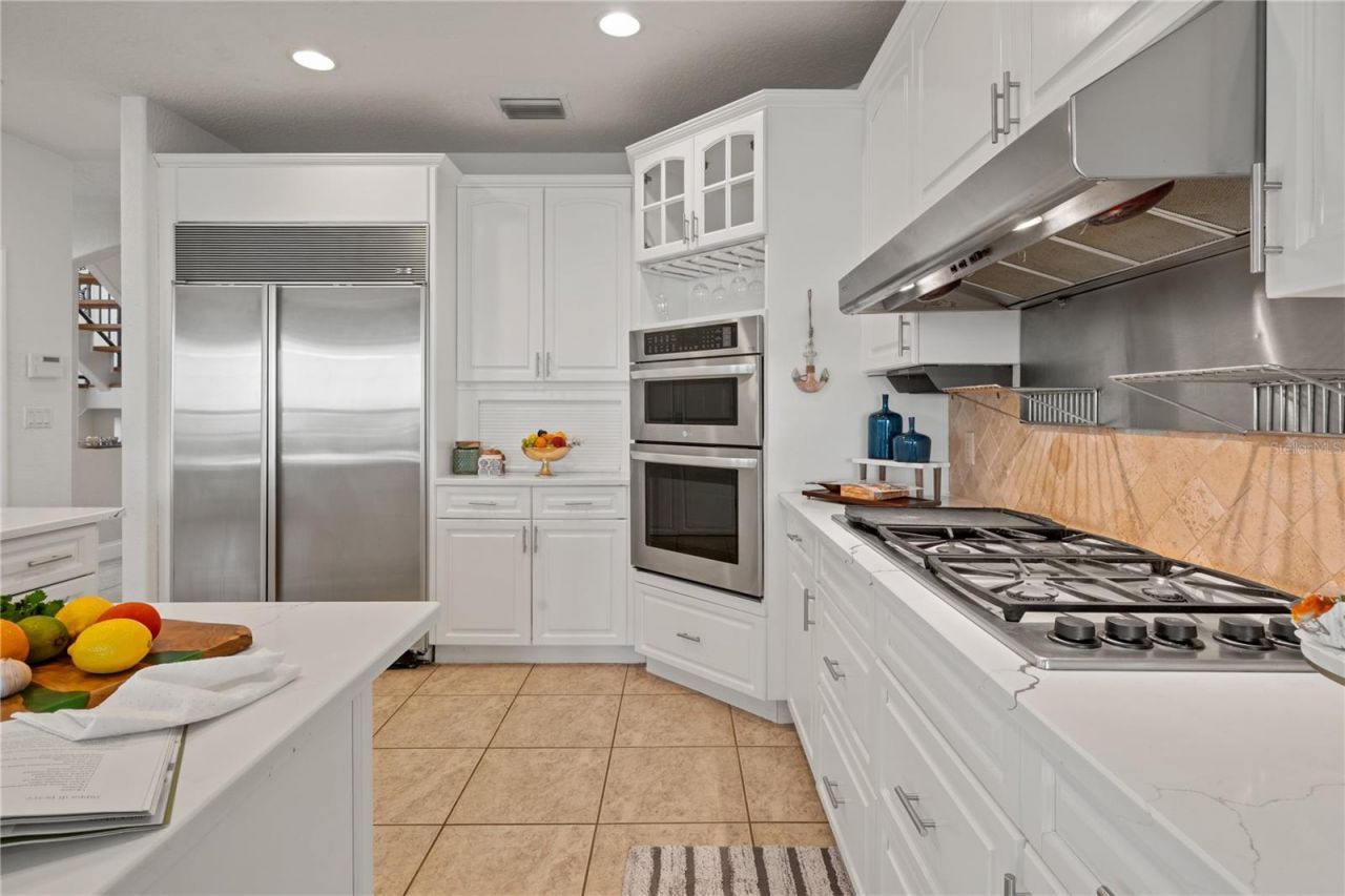 1661 Sea Breeze Drive, Tarpon Springs, FL 34689 Photo