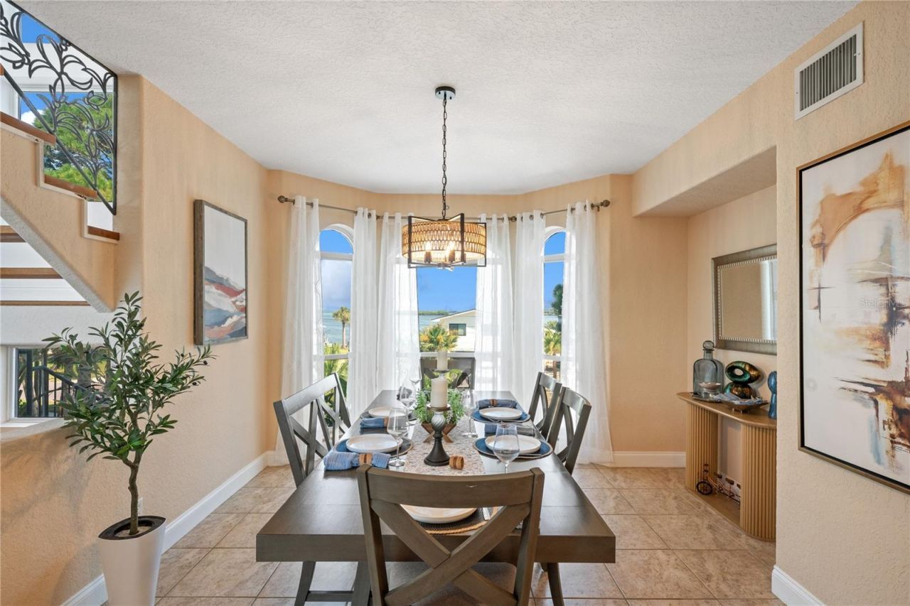 1661 Sea Breeze Drive, Tarpon Springs, FL 34689 Photo