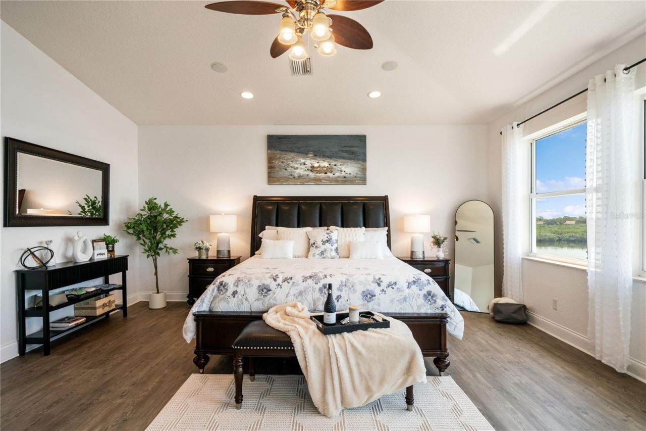 1661 Sea Breeze Drive, Tarpon Springs, FL 34689 Photo