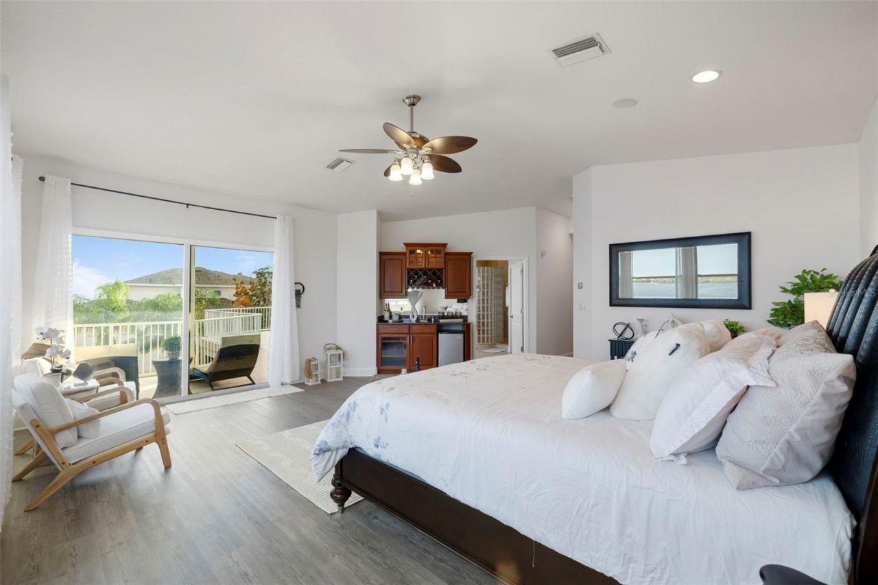 1661 Sea Breeze Drive, Tarpon Springs, FL 34689 Photo