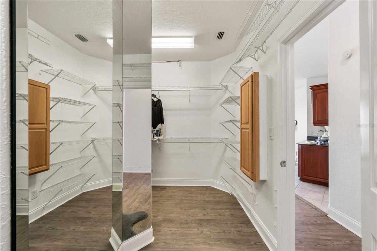 1661 Sea Breeze Drive, Tarpon Springs, FL 34689 Photo