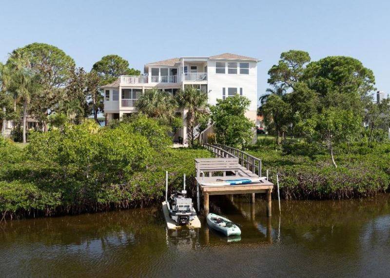 1661 Sea Breeze Drive, Tarpon Springs, FL 34689 Photo