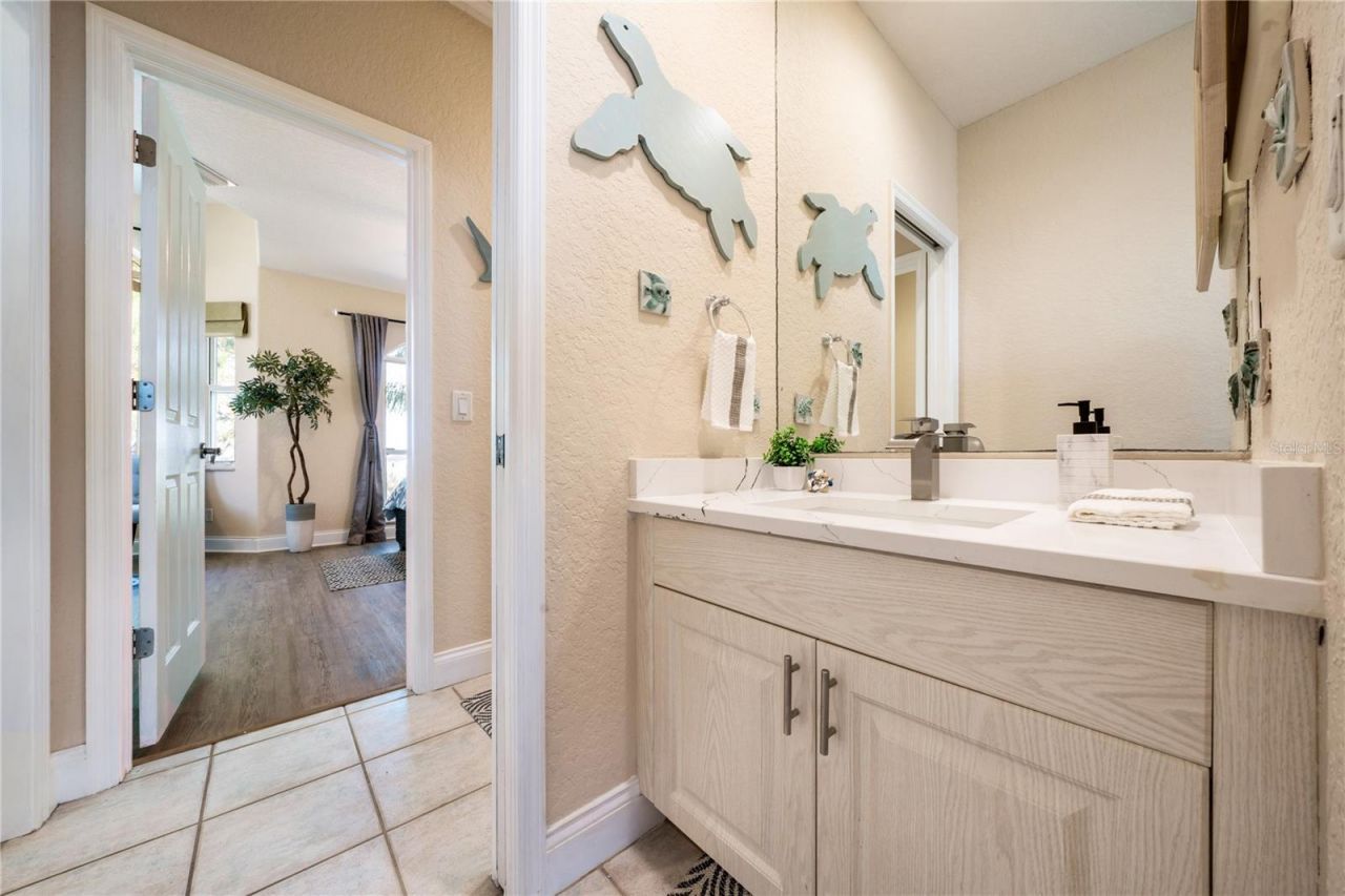 1661 Sea Breeze Drive, Tarpon Springs, FL 34689 Photo