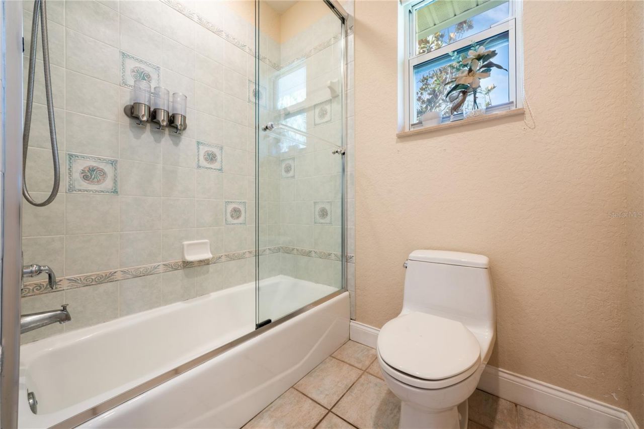 1661 Sea Breeze Drive, Tarpon Springs, FL 34689 Photo