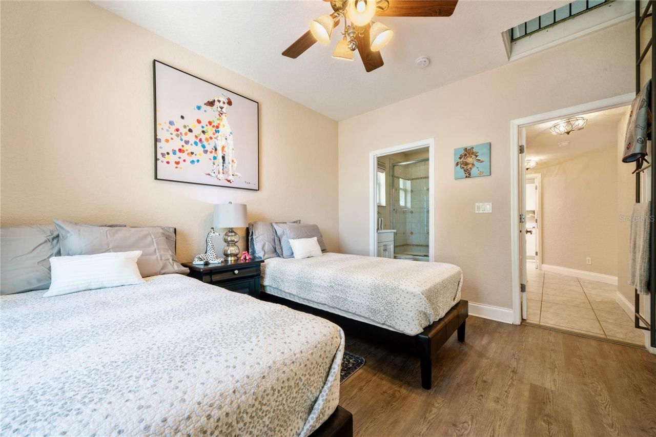 1661 Sea Breeze Drive, Tarpon Springs, FL 34689 Photo