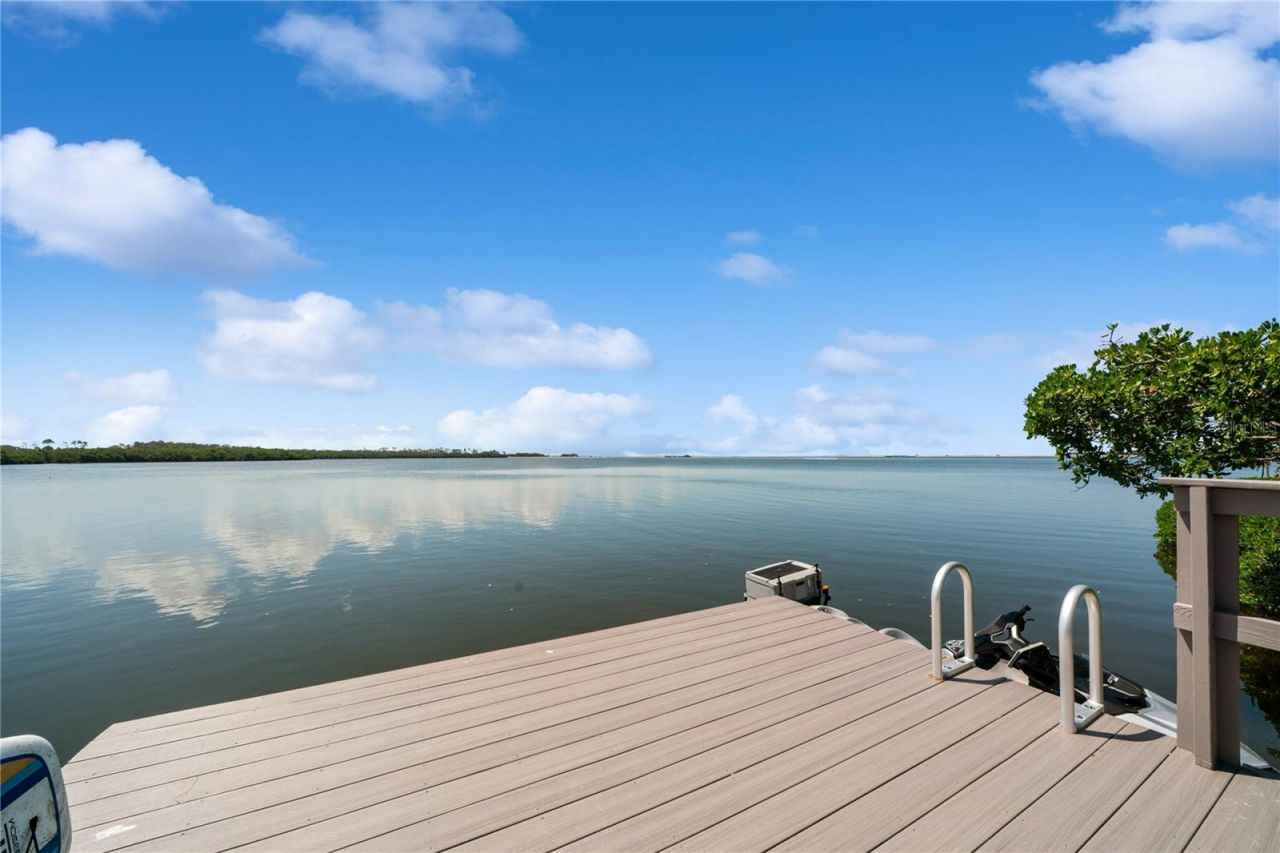 1661 Sea Breeze Drive, Tarpon Springs, FL 34689 Photo