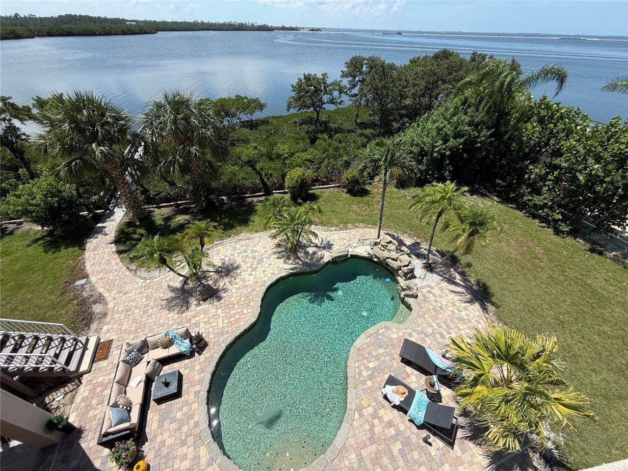 1661 Sea Breeze Drive, Tarpon Springs, FL 34689 Photo