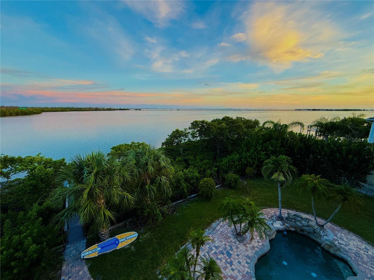 1661 Sea Breeze Drive, Tarpon Springs, FL 34689 Photo
