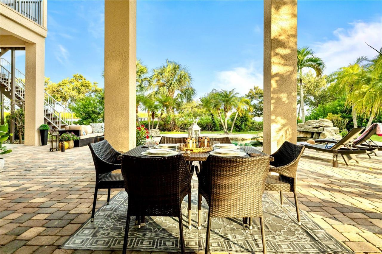 1661 Sea Breeze Drive, Tarpon Springs, FL 34689 Photo