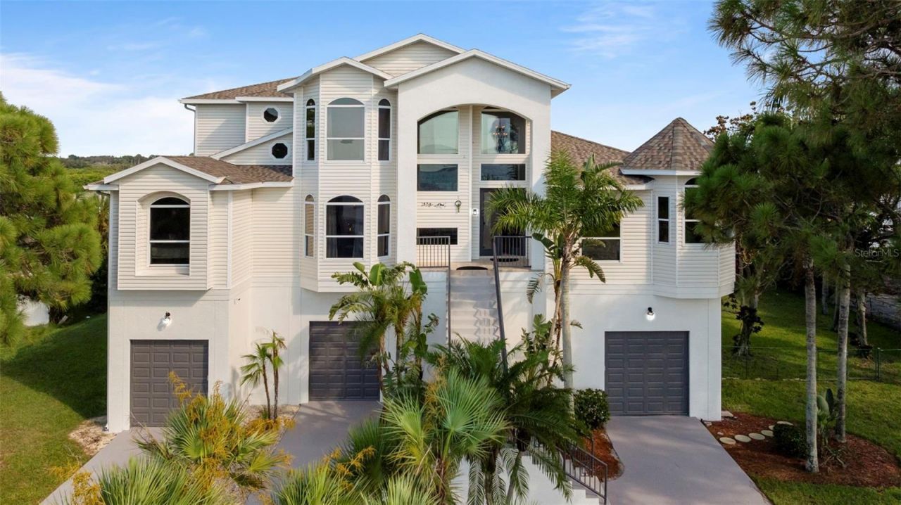 1661 Sea Breeze Drive, Tarpon Springs, FL 34689 Photo