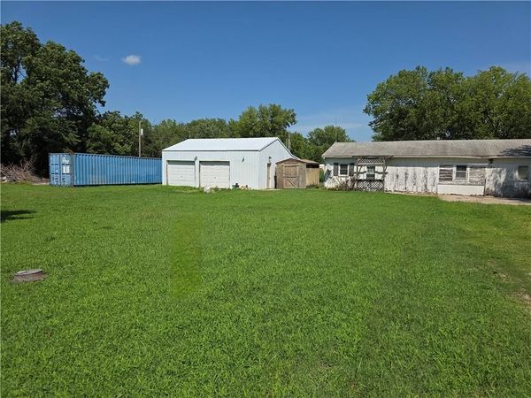 327 N 4th Street, Quenemo, KS 66528