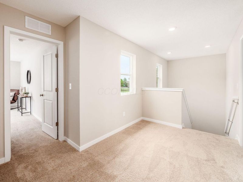 429 Postle Boulevard, Columbus, OH 43228 Photo 12