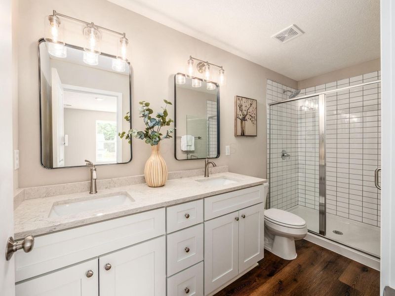 429 Postle Boulevard, Columbus, OH 43228 Photo 16