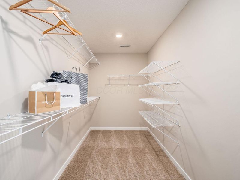 429 Postle Boulevard, Columbus, OH 43228 Photo 18