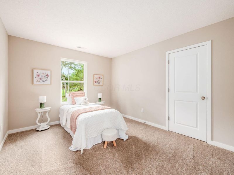 429 Postle Boulevard, Columbus, OH 43228 Photo 19