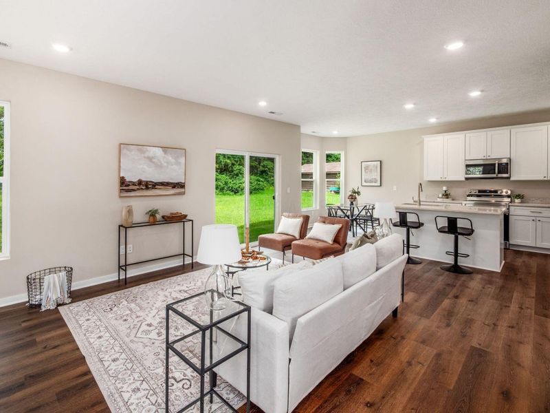 429 Postle Boulevard, Columbus, OH 43228 Photo 2