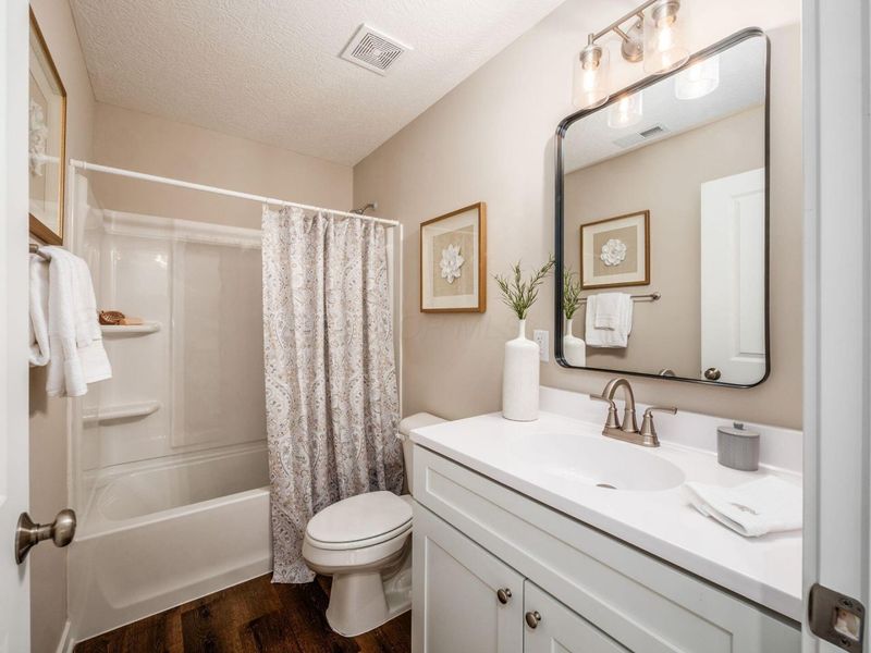 429 Postle Boulevard, Columbus, OH 43228 Photo 23