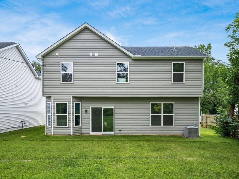 429 Postle Boulevard, Columbus, OH 43228 Photo 28